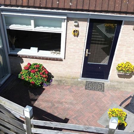 Knuusje: Knus En Gastvrij! Villa Vrouwenpolder Exteriör bild