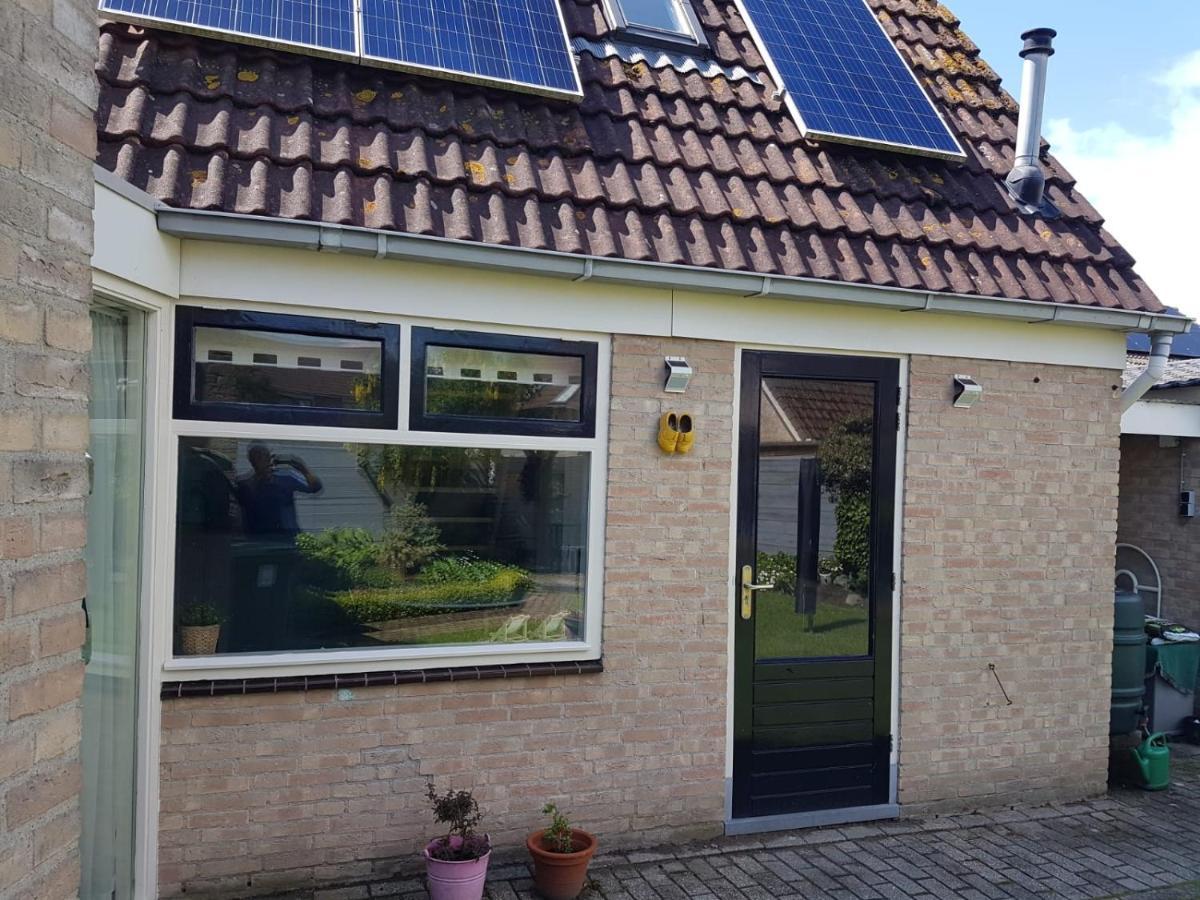Knuusje: Knus En Gastvrij! Villa Vrouwenpolder Exteriör bild